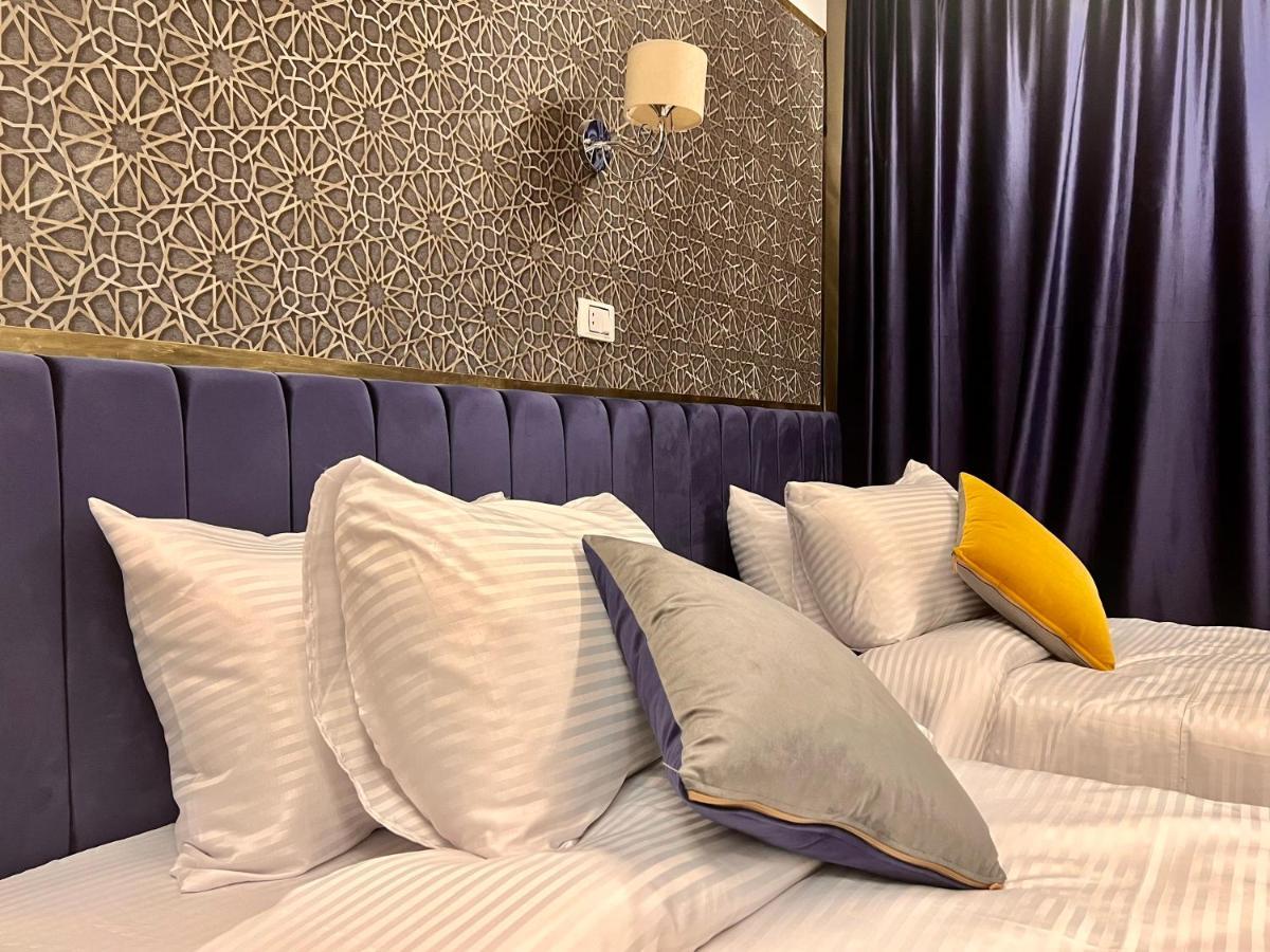 Kafret el-Gabal Grand Pyramids Inn מראה חיצוני תמונה