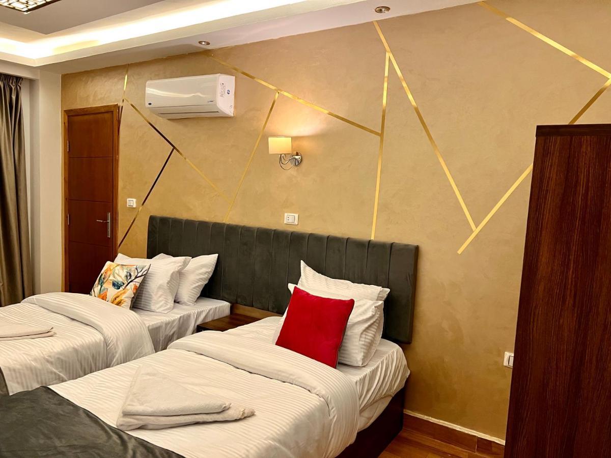 Kafret el-Gabal Grand Pyramids Inn מראה חיצוני תמונה