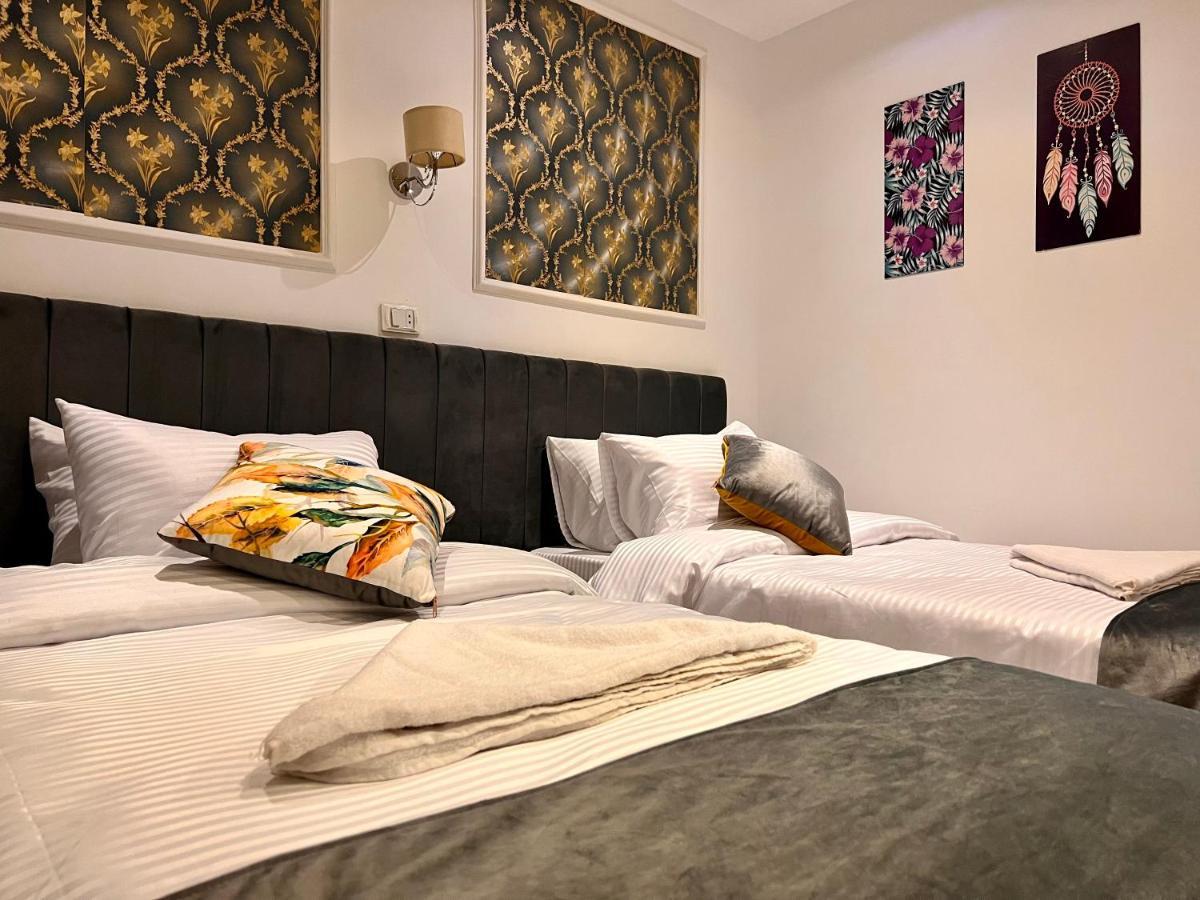 Kafret el-Gabal Grand Pyramids Inn מראה חיצוני תמונה