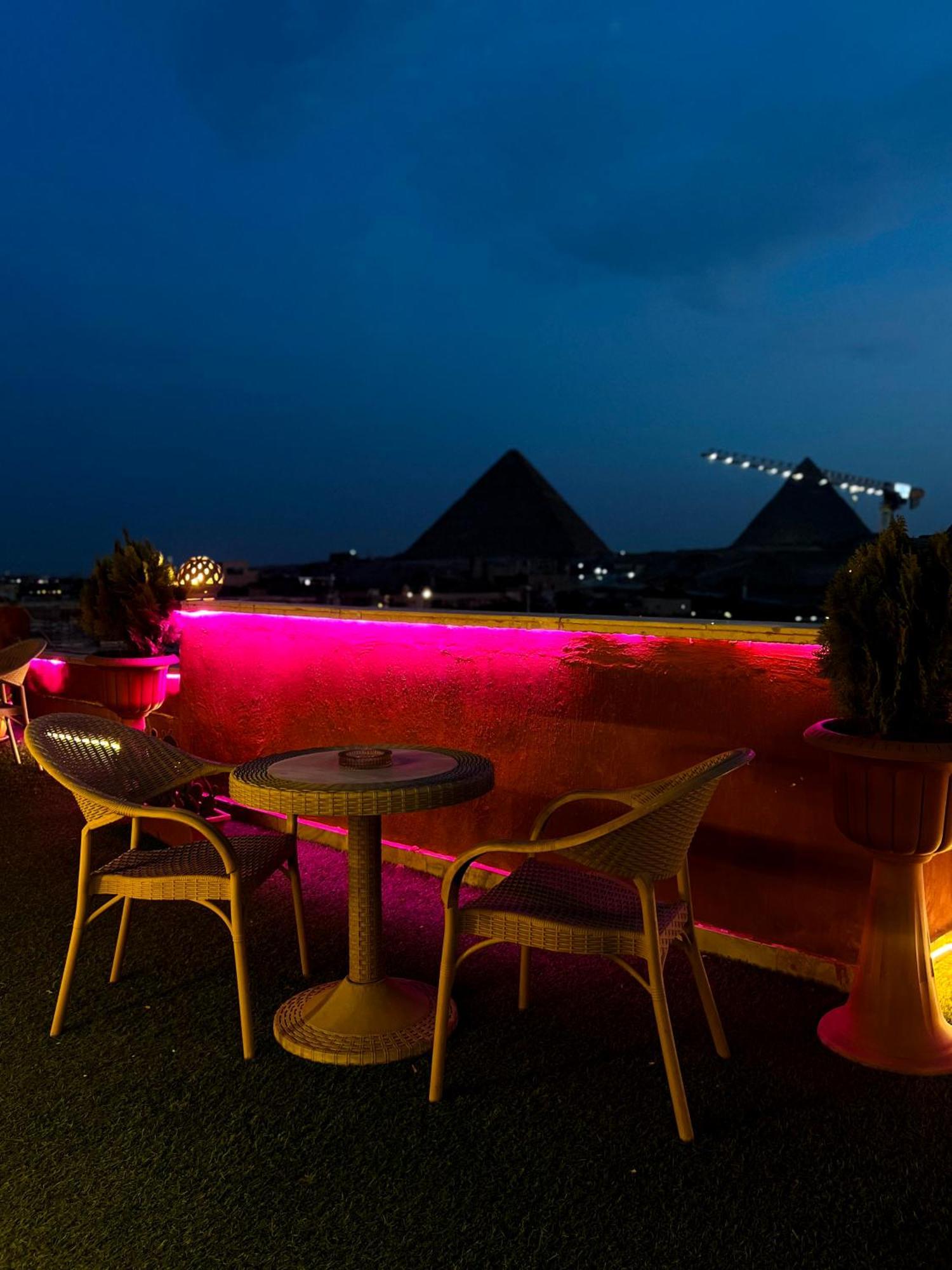 Kafret el-Gabal Grand Pyramids Inn מראה חיצוני תמונה