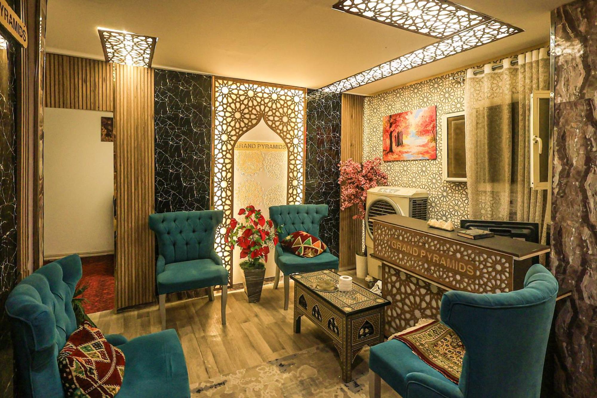 Kafret el-Gabal Grand Pyramids Inn מראה חיצוני תמונה