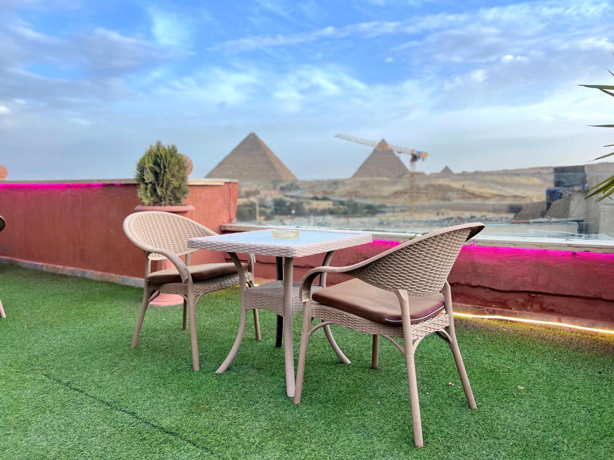 Kafret el-Gabal Grand Pyramids Inn מראה חיצוני תמונה
